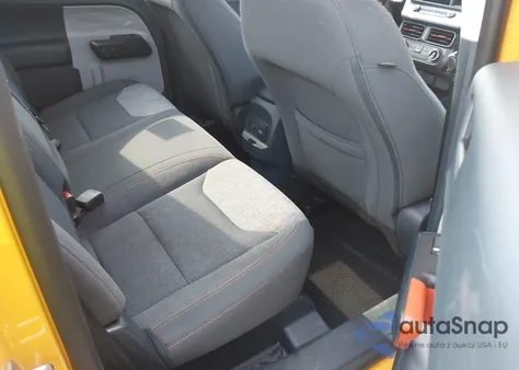 2023 Ford Maverick Xlt z USA, uszkodzony, nr VIN 3FTTW8E33PRA74892